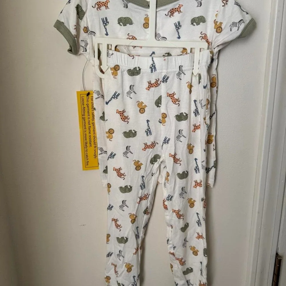 Milkberry Pajamas Size 3T Safari New